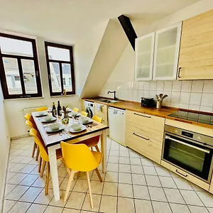Apartment Massive Karli Loft - Over 130 Meters Floor Space - Theater - 4 Private Sleeping Areas - Location In, Leipzig